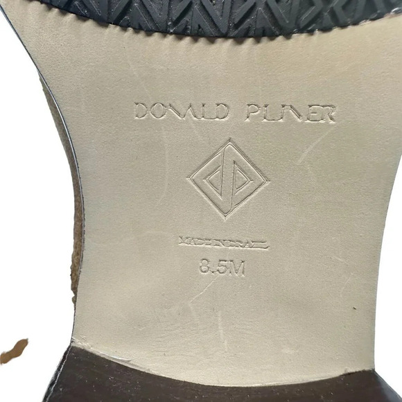 Donald Pliner Women's Suede Mona Boot in Saddle. Sz: 8.5 - Picture 10 of 11